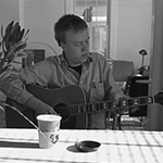 Daniel Bachman playing a guitar